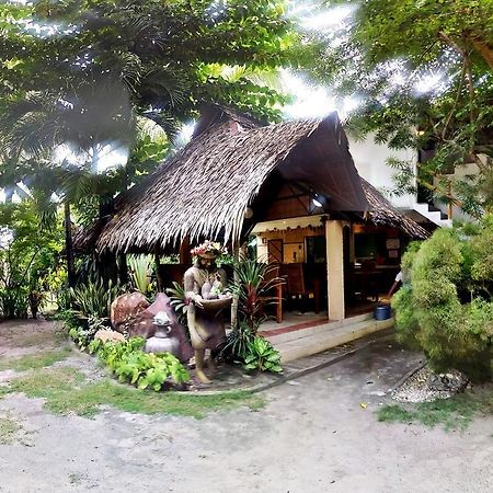 Bamboo Bungalows Resthouse Balabag  Exterior foto