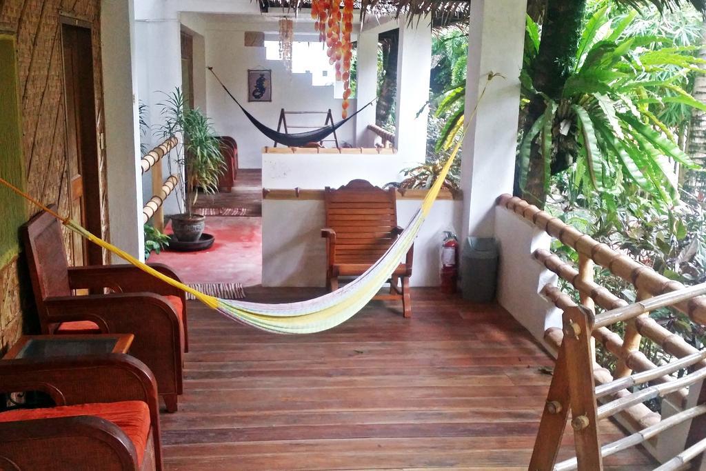 Bamboo Bungalows Resthouse Balabag  Zimmer foto
